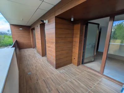 Apartament vanzare-cumparare Sector 1 Bucuresti balcon lemn